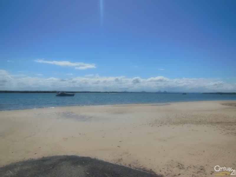 60  Kakadu Circuit, Banksia Beach QLD 4507