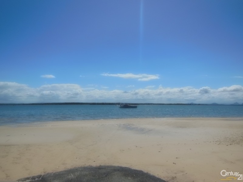 60  Kakadu Circuit, Banksia Beach QLD 4507