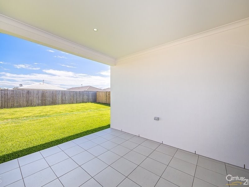 10 Sundew Street, Ningi QLD 4511