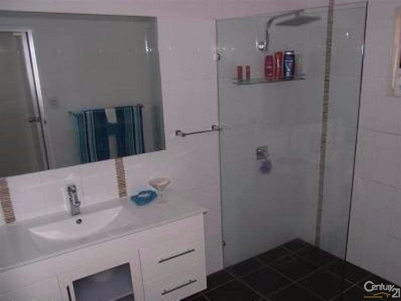 2/20 Winston Drive, Bongaree QLD 4507