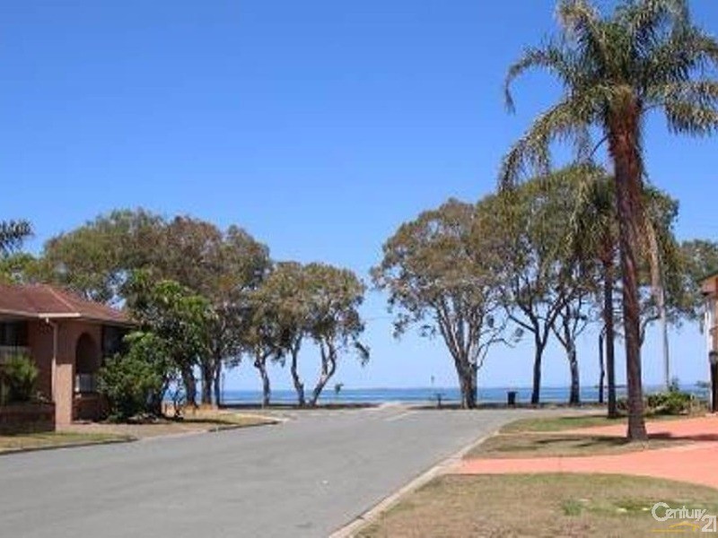 2/20 Winston Drive, Bongaree QLD 4507