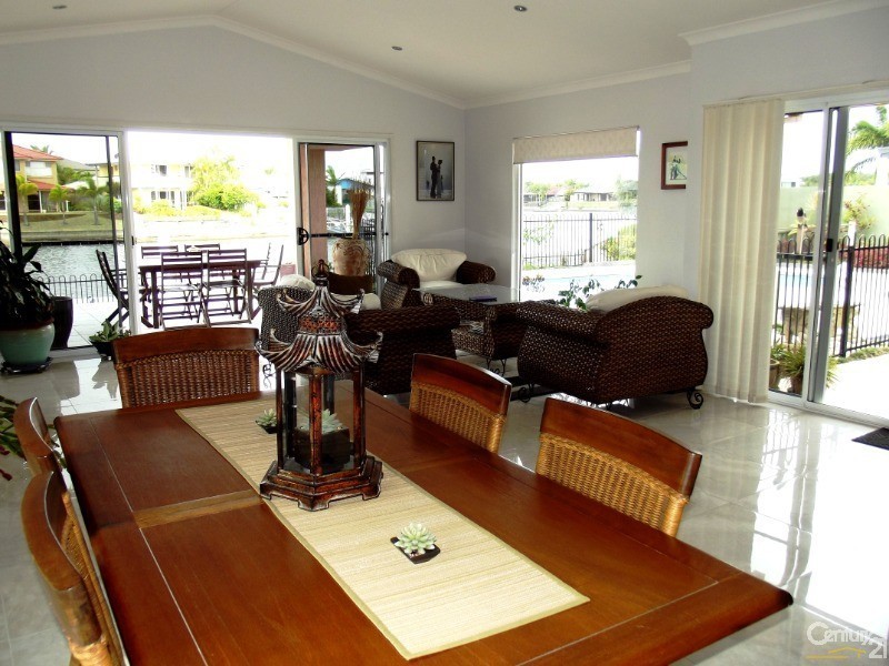 52 Pacific Drive, Banksia Beach QLD 4507