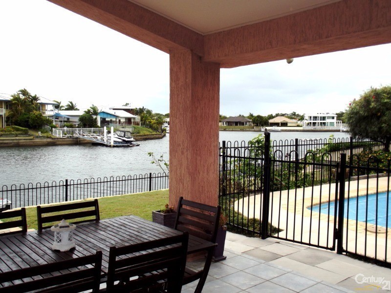 52 Pacific Drive, Banksia Beach QLD 4507