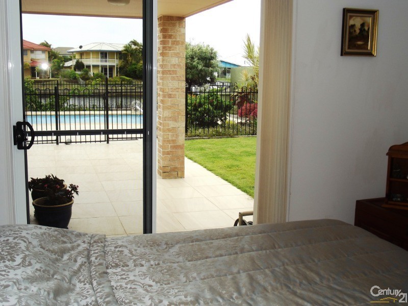 52 Pacific Drive, Banksia Beach QLD 4507