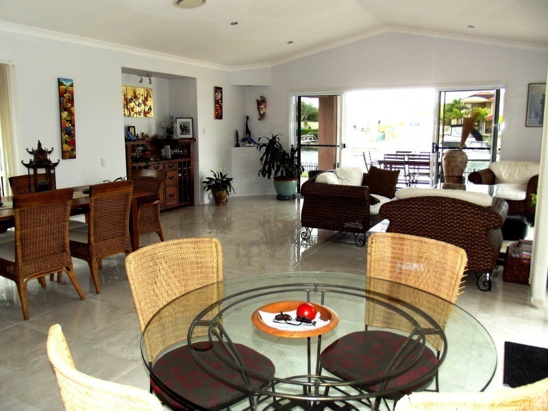 52 Pacific Drive, Banksia Beach QLD 4507