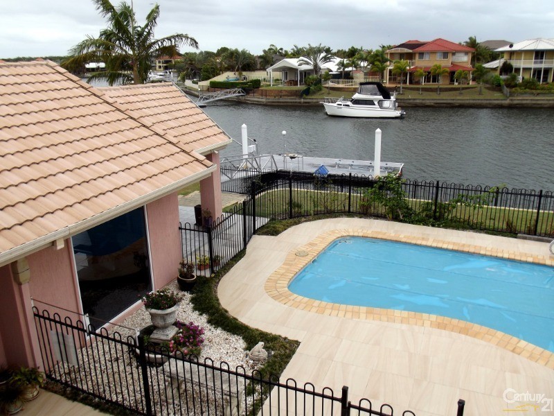 52 Pacific Drive, Banksia Beach QLD 4507