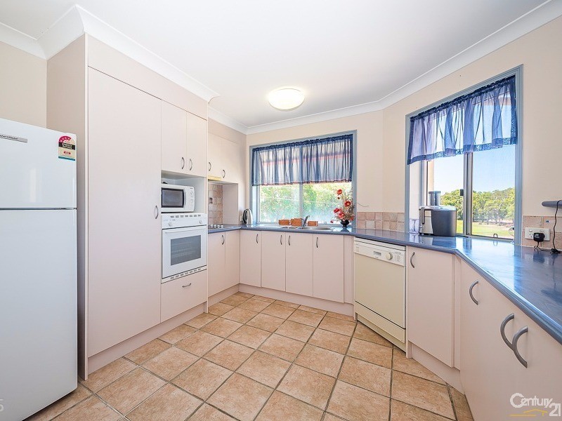 8/1-3 Links Court, Woorim QLD 4507