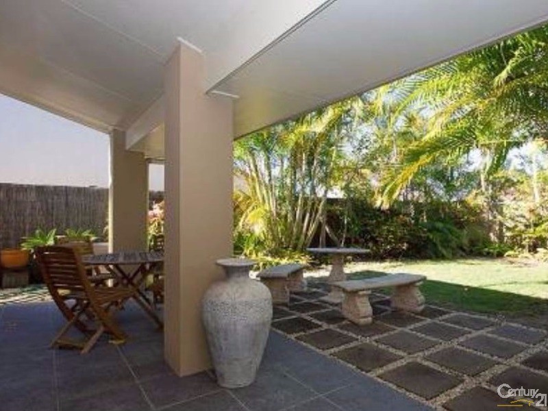 14 Venus Court, Banksia Beach QLD 4507