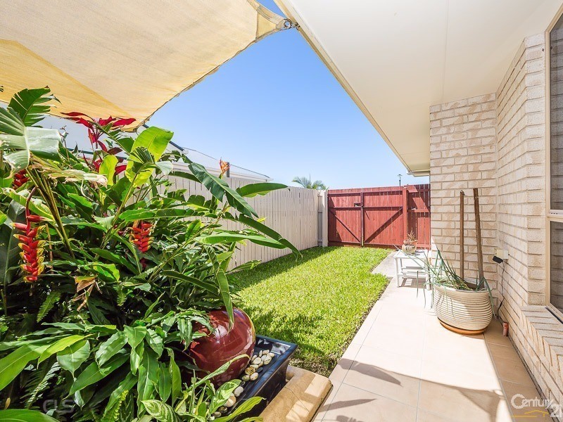 4 Biggera Court, Sandstone Point QLD 4511