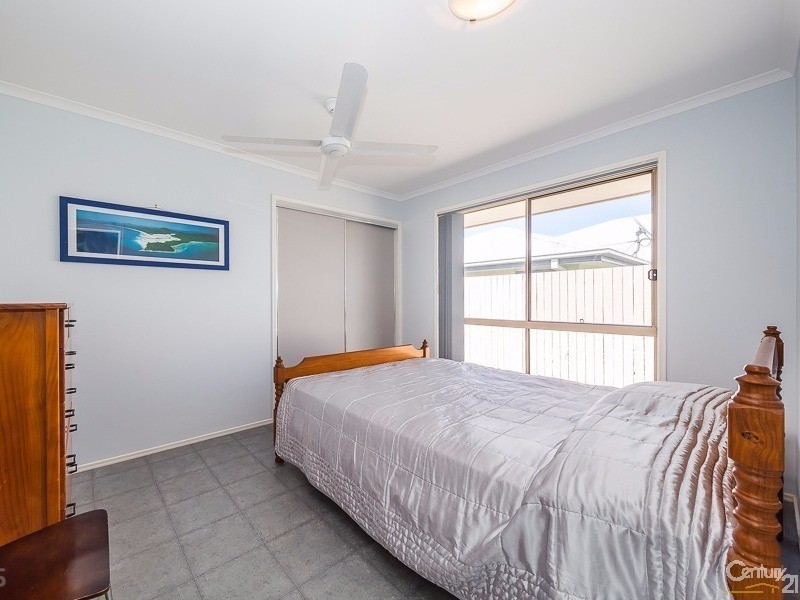 4 Biggera Court, Sandstone Point QLD 4511