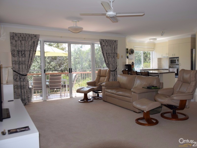 13/1-3 Links Court, Woorim QLD 4507
