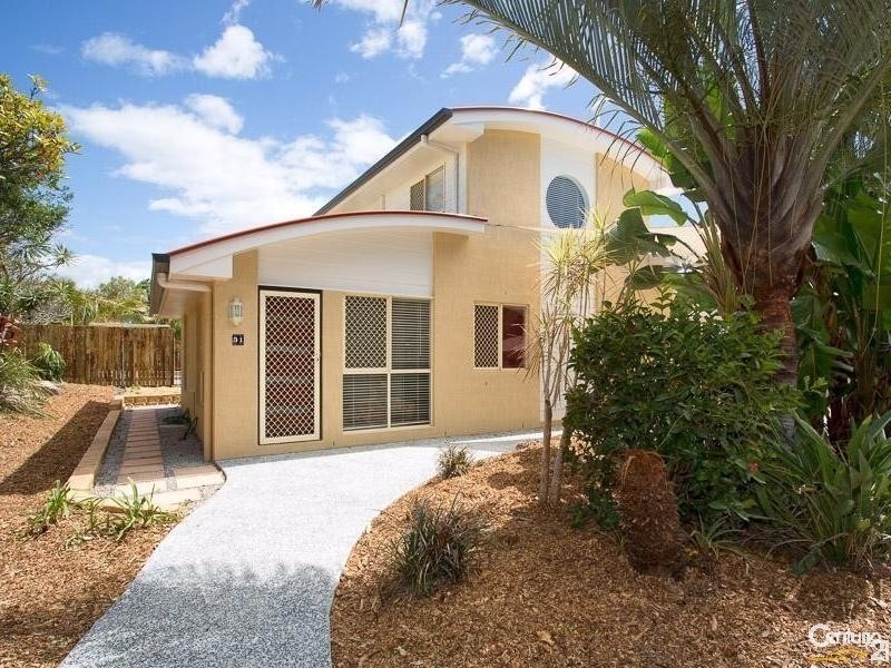 31  Gordon Crescent, Sandstone Point QLD 4511