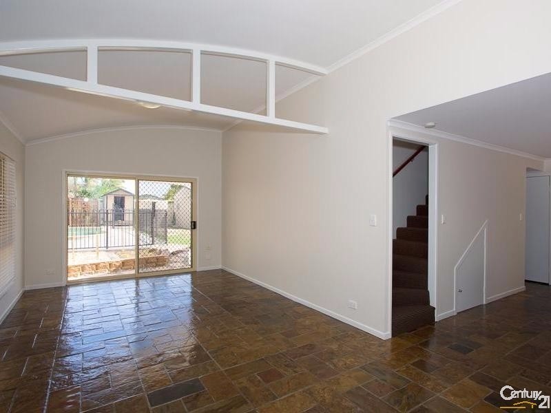 31  Gordon Crescent, Sandstone Point QLD 4511