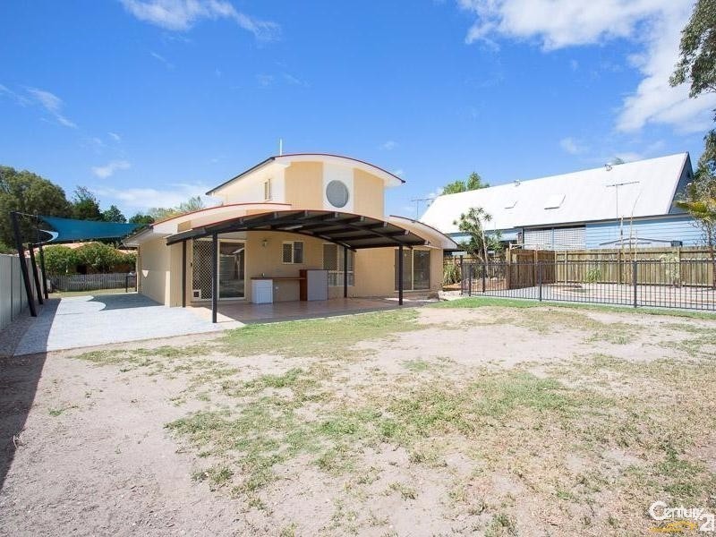 31  Gordon Crescent, Sandstone Point QLD 4511