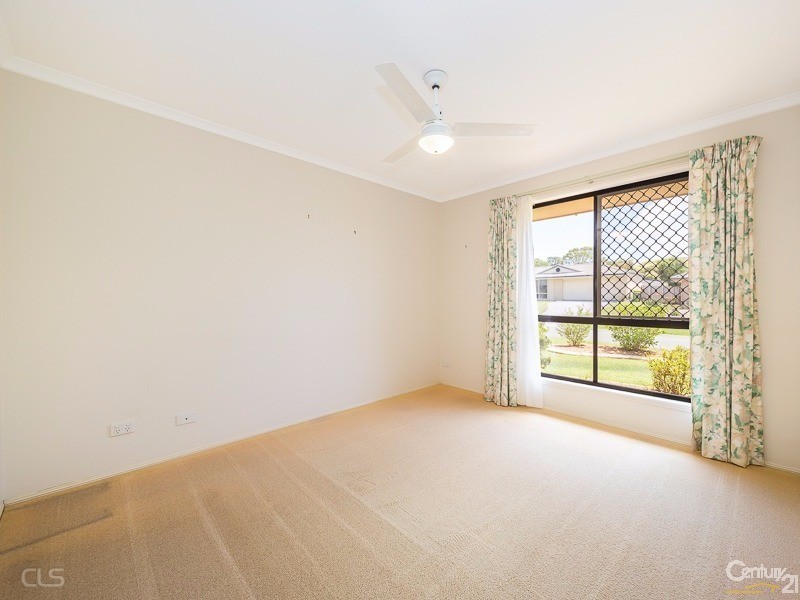 9 Monavale Court, Sandstone Point QLD 4511