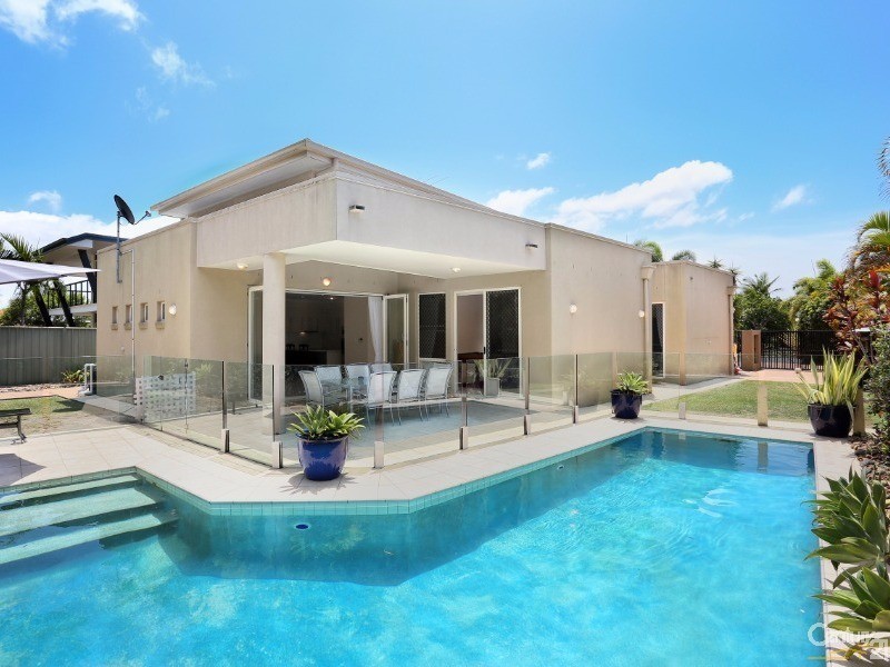 26 Marina Boulevard, Banksia Beach QLD 4507