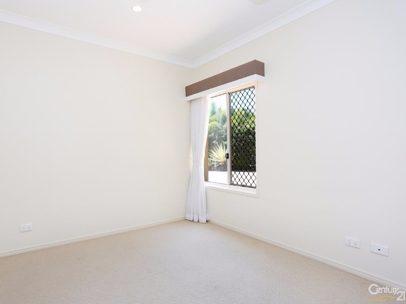 26 Marina Boulevard, Banksia Beach QLD 4507