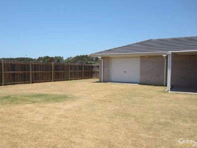 20 Grice Crescent, Ningi QLD 4511