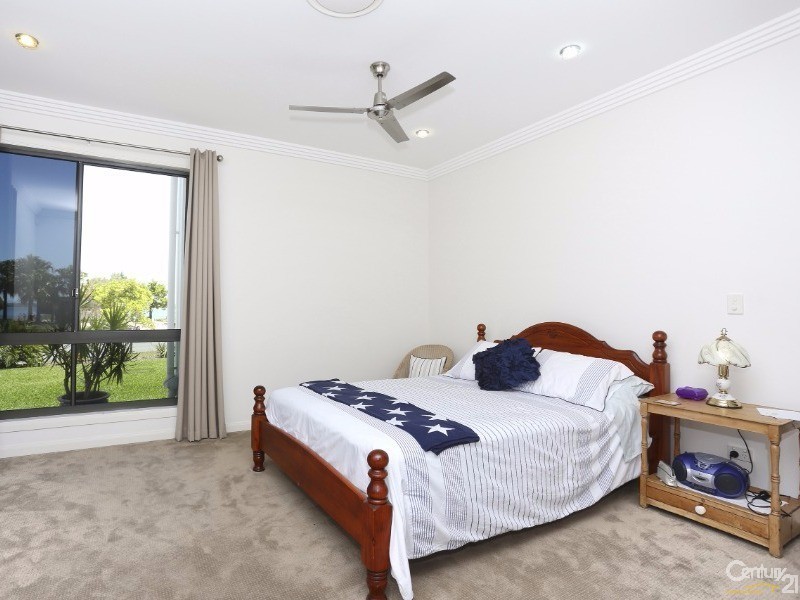3 Solander Esplanade, Banksia Beach QLD 4507