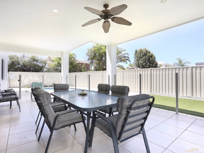 3 Solander Esplanade, Banksia Beach QLD 4507