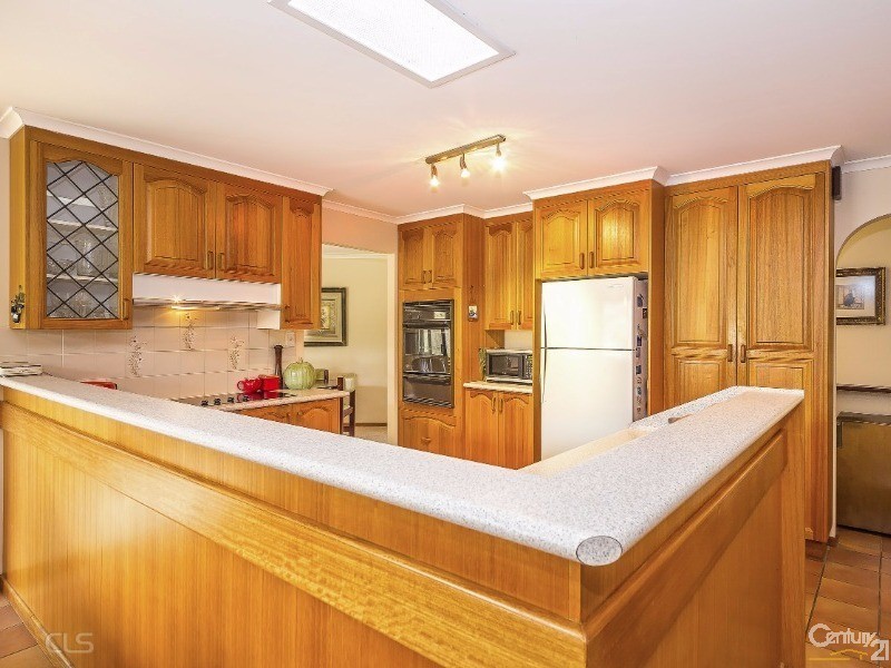 5 Howard Court, Sandstone Point QLD 4511
