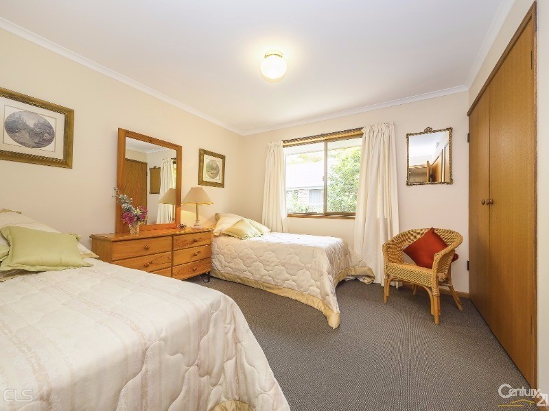 5 Howard Court, Sandstone Point QLD 4511