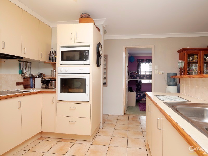 25 Pharlap Court, Ningi QLD 4511