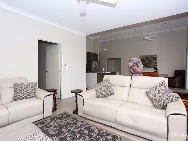 15 Honeymyrtle Street, Banksia Beach QLD 4507