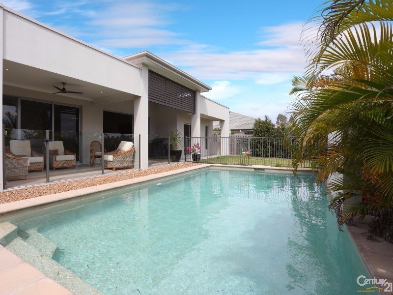 15 Honeymyrtle Street, Banksia Beach QLD 4507