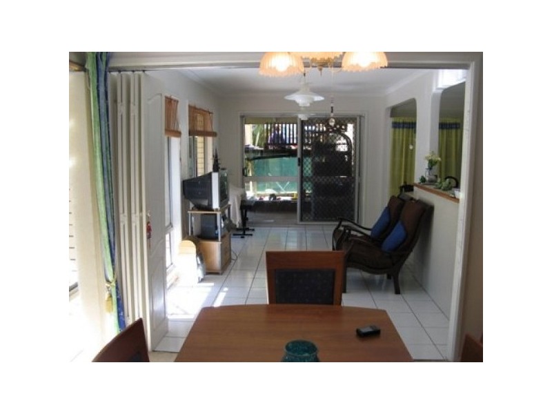 27 Kuringal Drive, Ferny Hills QLD 4055