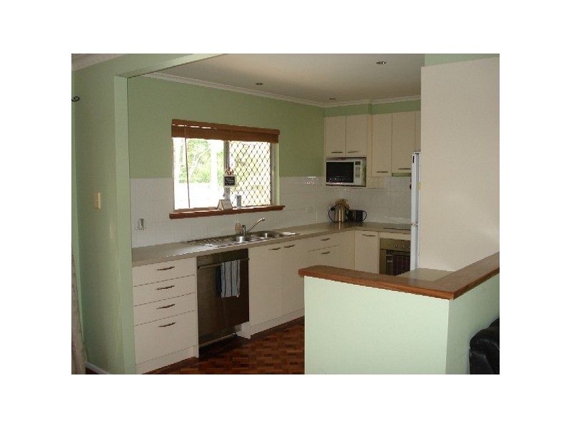 5 Akebia Street, Arana Hills QLD 4054