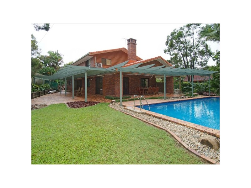 6 Larch Street, Ferny Grove QLD 4055