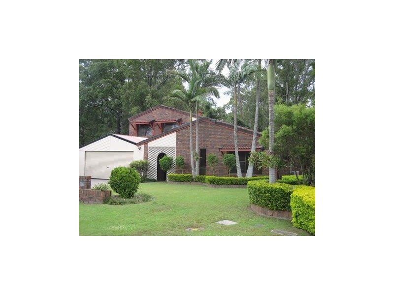 4 Larch Street, Ferny Grove QLD 4055