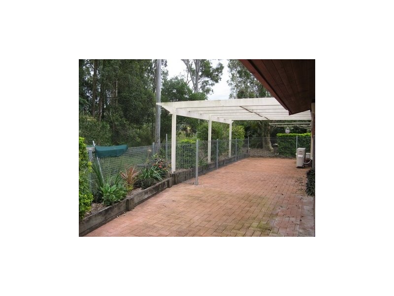 4 Larch Street, Ferny Grove QLD 4055