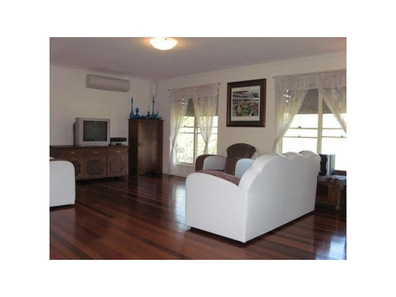 31 Kirikee Street, Ferny Grove QLD 4055