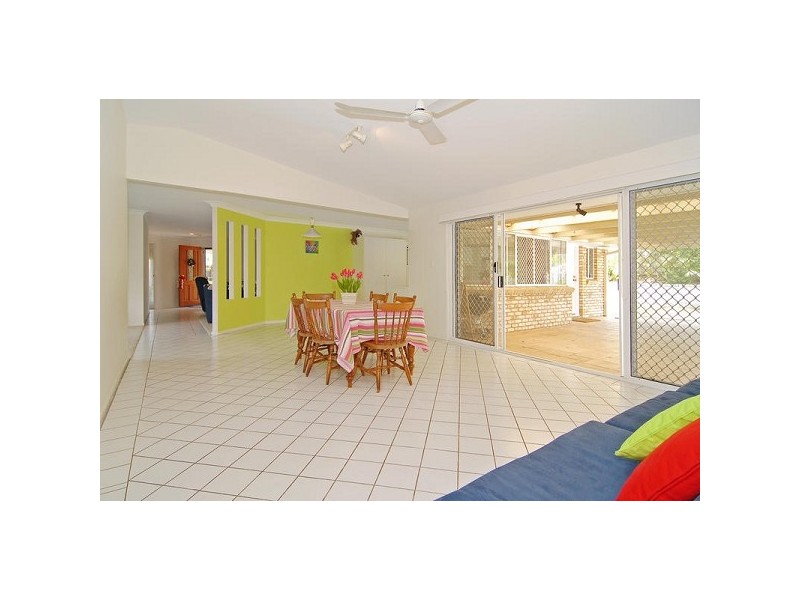 10 Whitewood Place, Arana Hills QLD 4054