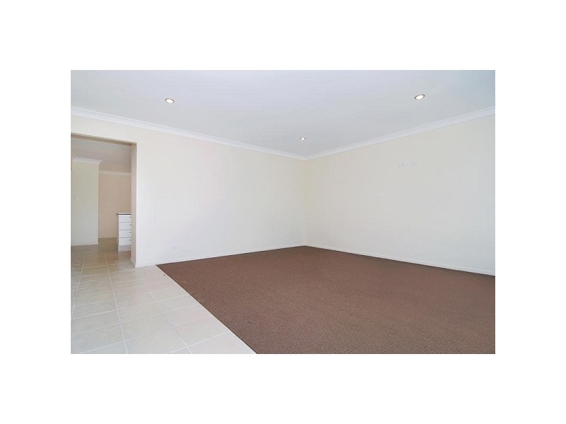 15 Ascent Street, Upper Kedron QLD 4055