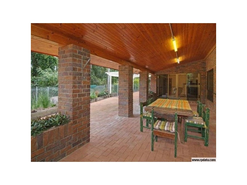 4 Larch Street, Ferny Grove QLD 4055