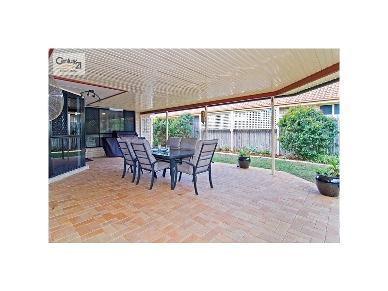 19 Wyellan Place, Upper Kedron QLD 4055