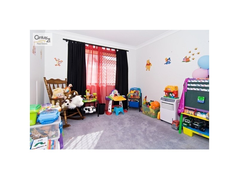 19 Wyellan Place, Upper Kedron QLD 4055