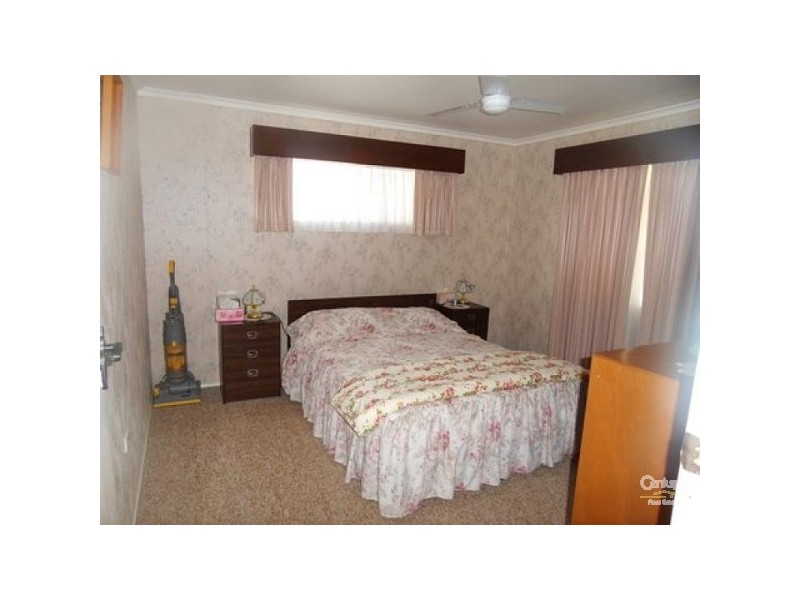 16 Castlecor Street, Ferny Grove QLD 4055