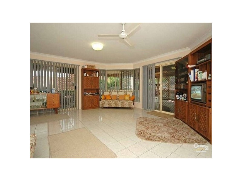 12 Berkeley Place, Ferny Grove QLD 4055