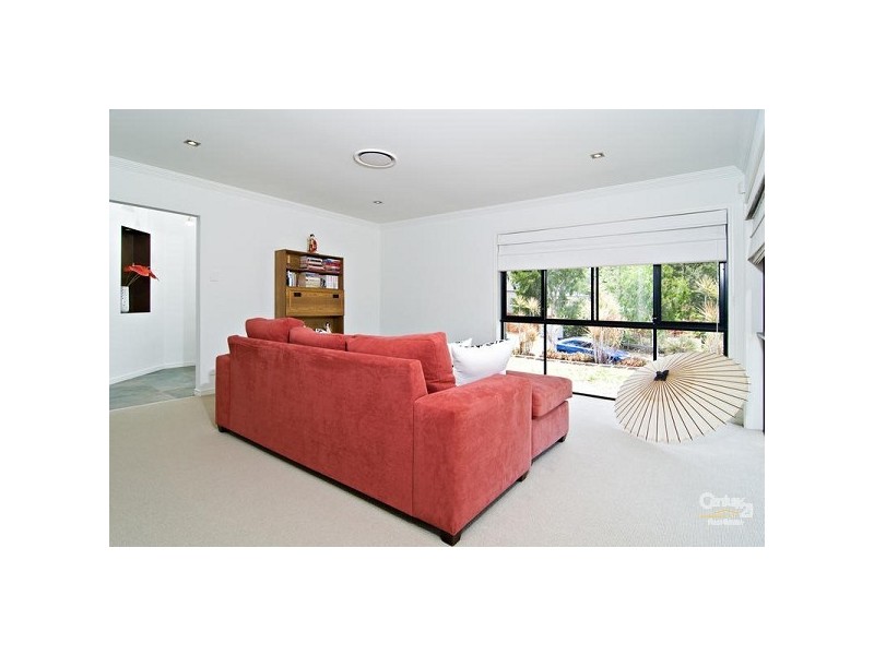 16 Valley Place, Upper Kedron QLD 4055