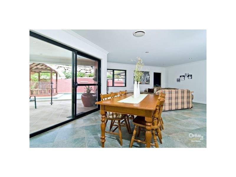 16 Valley Place, Upper Kedron QLD 4055