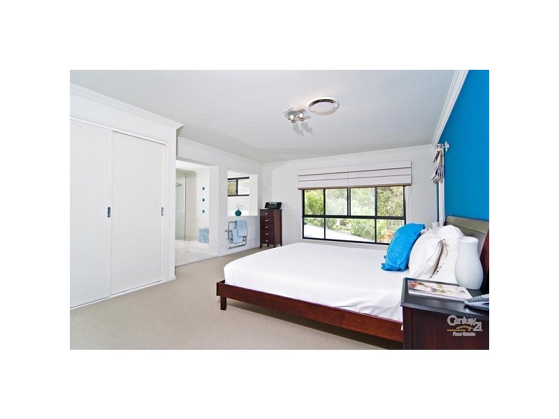 16 Valley Place, Upper Kedron QLD 4055
