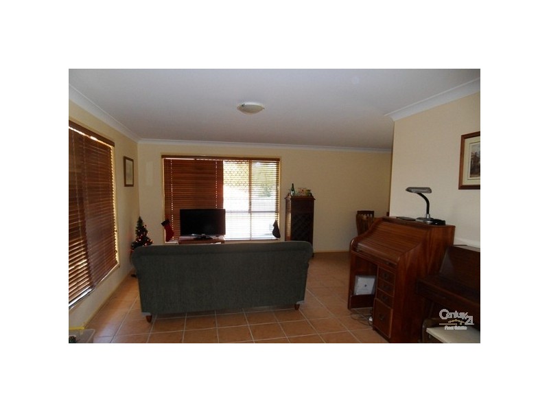 15 Glenkyree Close, Upper Kedron QLD 4055