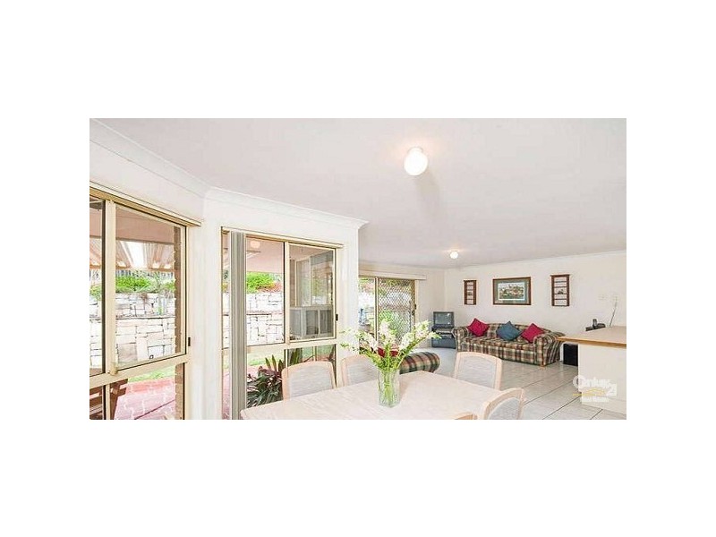 52 McGregor Way, Ferny Grove QLD 4055