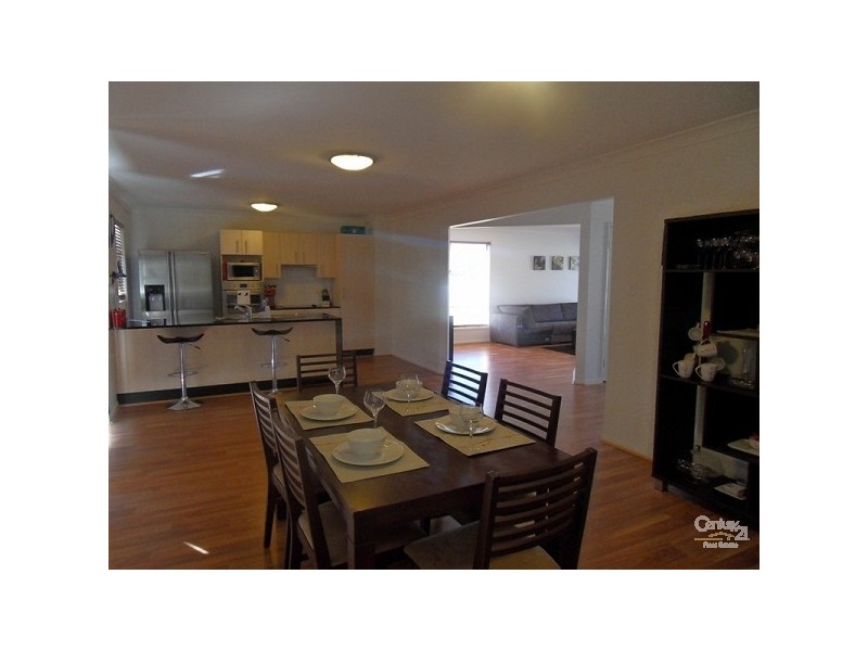 15 Oaklands Place, Upper Kedron QLD 4055