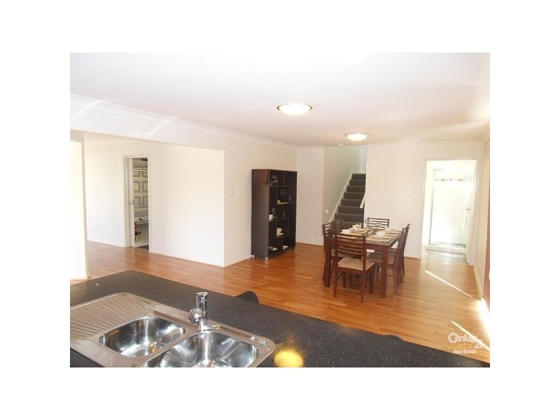 15 Oaklands Place, Upper Kedron QLD 4055