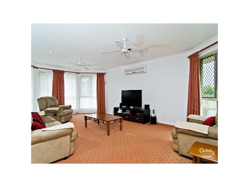 53 Wyellan Place, Upper Kedron QLD 4055